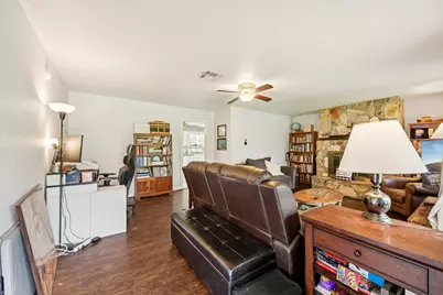 3036 Crest Drive, Dickinson, TX 77539 - Photo 6