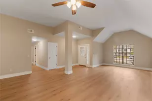 10 White Fawn Dr, Spring, TX 77381 - Photo 4
