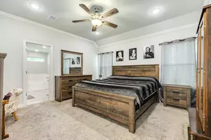 326 Yorktown Ave, Clute, TX 77531 - Photo 14