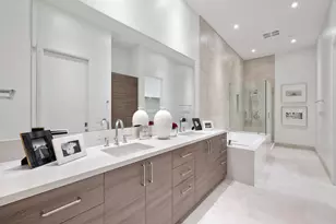 2323 W Main St, Houston, TX 77098 - Photo 10