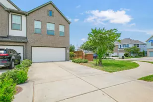 2547 Bordelon Ln, Missouri City, TX 77459 - Photo 2