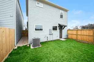 8118 Esther Acres, Houston, TX 77088 - Photo 24