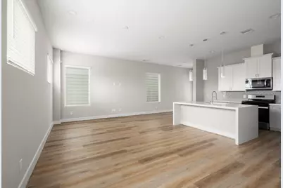 8118 Esther Acres, Houston, TX 77088 - Photo 8