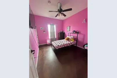 406 San Jacinto Street, Smithville, TX 78957 - Photo 12