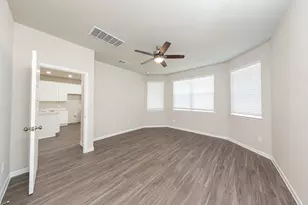 9258 Grace Rdg Dr, Willis, TX 77318 - Photo 6