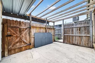 4068 Belle Park Dr, Houston, TX 77072 - Photo 28