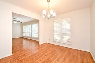 7719 Lacy Hill Dr, Houston, TX 77036 - Photo 4