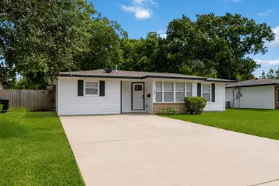 1530 15th Avenue N, Texas City, TX 77590 - Photo 6