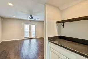 5005 Georgi Ln, Houston, TX 77092 - Photo 6