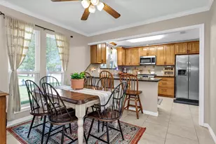 51 Lotus Ct, Lake Jackson, TX 77566 - Photo 14