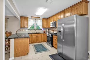 51 Lotus Ct, Lake Jackson, TX 77566 - Photo 16