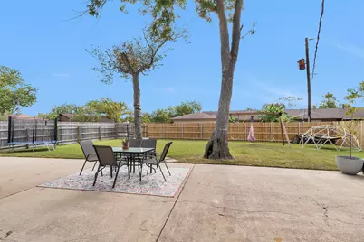 51 Lotus Court, Lake Jackson, TX 77566 - Photo 38