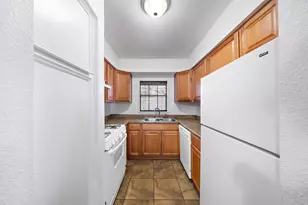 711 Holiday Dr, Galveston, TX 77550 - Photo 4