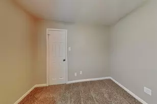 21011 Carmel Valley Dr, Katy, TX 77449 - Photo 12