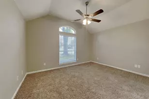 21011 Carmel Valley Dr, Katy, TX 77449 - Photo 8