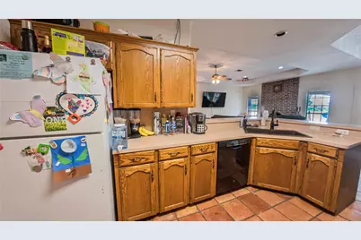 10782 County Road 284, Edna, TX 77957 - Photo 8