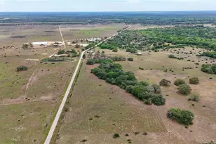 10782 Co Rd 284, Edna, TX 77957 - Photo 48