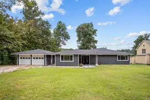 464 Sherwood Forest Dr W, Ivanhoe, TX 75979 - Photo 2