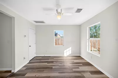 4009 Linder Street, Houston, TX 77026 - Photo 8