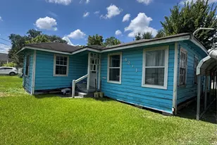 4211 Castor St, Houston, TX 77022 - Photo 2