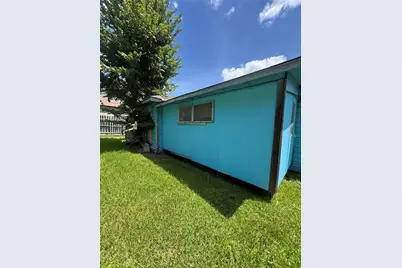4211 Castor Street, Houston, TX 77022 - Photo 4
