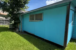 4211 Castor St, Houston, TX 77022 - Photo 4