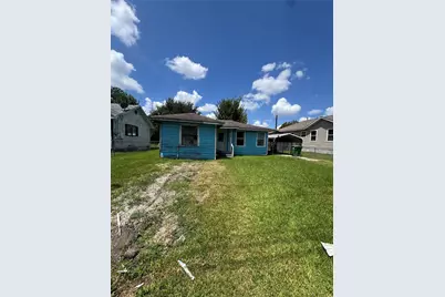 4211 Castor Street, Houston, TX 77022 - Photo 8