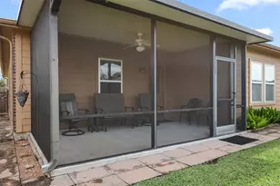 2219 Emerald Ln, Texas City, TX 77591 - Photo 10