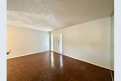 3902 Mandell Street #9, Houston, TX 77006 - Photo 4