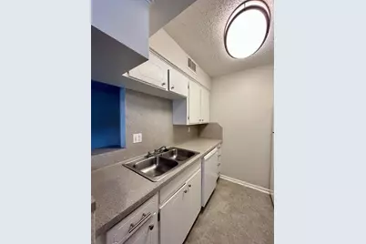 3902 Mandell Street #9, Houston, TX 77006 - Photo 10