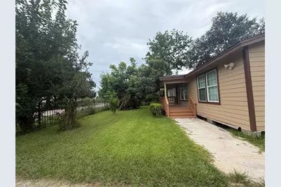 8907 Meadow Vista Boulevard, Houston, TX 77064 - Photo 8