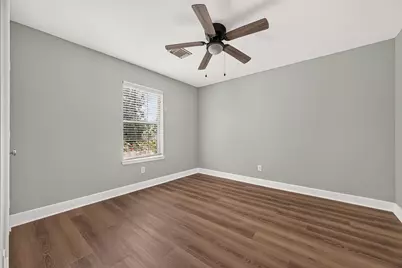 1613 Palcio Real Drive, Houston, TX 77047 - Photo 34