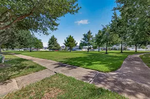 1613 Palcio Real Dr, Houston, TX 77047 - Photo 2