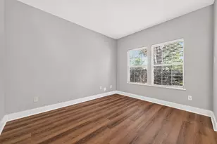 1613 Palcio Real Dr, Houston, TX 77047 - Photo 8
