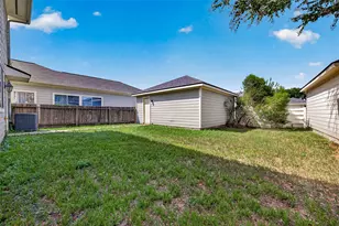 1613 Palcio Real Dr, Houston, TX 77047 - Photo 38