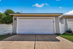 1613 Palcio Real Dr, Houston, TX 77047 - Photo 36