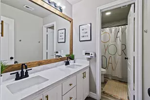 7927 Needlepoint Rd, Baytown, TX 77521 - Photo 30