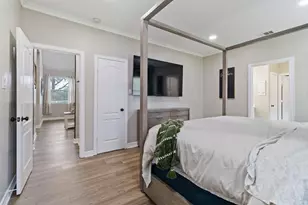 7927 Needlepoint Rd, Baytown, TX 77521 - Photo 16