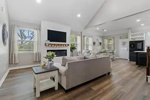 7927 Needlepoint Rd, Baytown, TX 77521 - Photo 6