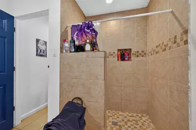 1822 Wayside Drive, Texas City, TX 77590 - Photo 16