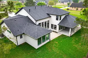 22420 Meadowhurst Circle W, Tomball, TX 77377 - Photo 4