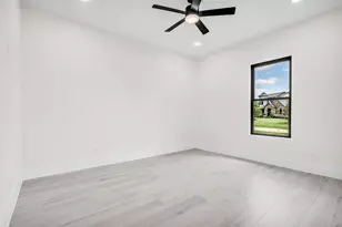 22420 Meadowhurst Circle W, Tomball, TX 77377 - Photo 32