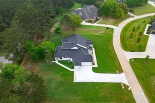 22420 Meadowhurst Circle W, Tomball, TX 77377 - Photo 8