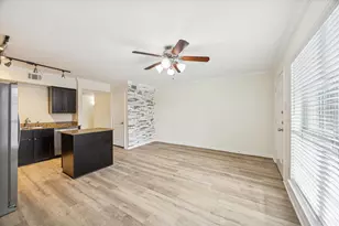 300 Pecore St, Houston, TX 77009 - Photo 2