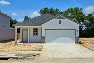 223 Flagstone Dr, Liberty, TX 77575 - Photo 1