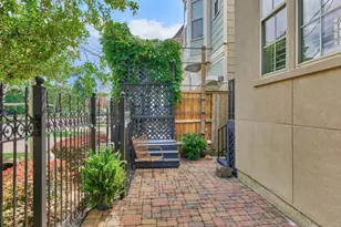 1340 W 25th St, Houston, TX 77008 - Photo 34