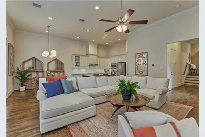 1340 W 25th Street, Houston, TX 77008 - Photo 6
