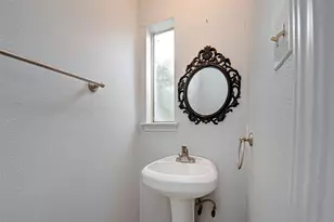 8312 Augustine Dr, Houston, TX 77036 - Photo 4