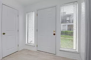 8312 Augustine Dr, Houston, TX 77036 - Photo 2