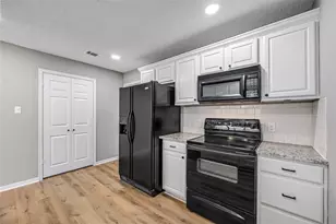 13852 Hollowgreen Dr, Houston, TX 77082 - Photo 6